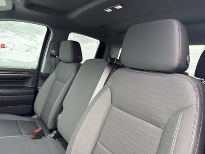 2022 GMC Sierra 1500 Double Cab Standard Box 4-Wheel Drive SLE