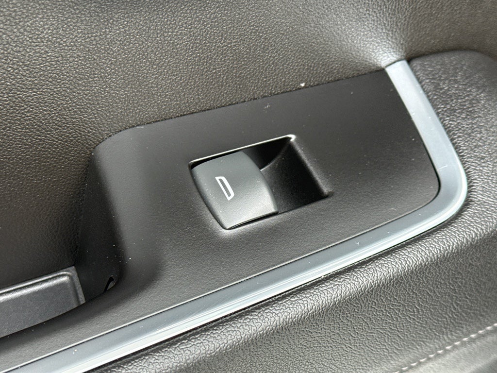 2022 GMC Sierra 1500 Double Cab Standard Box 4-Wheel Drive SLE