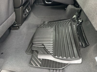 2022 GMC Sierra 1500 Double Cab Standard Box 4-Wheel Drive SLE