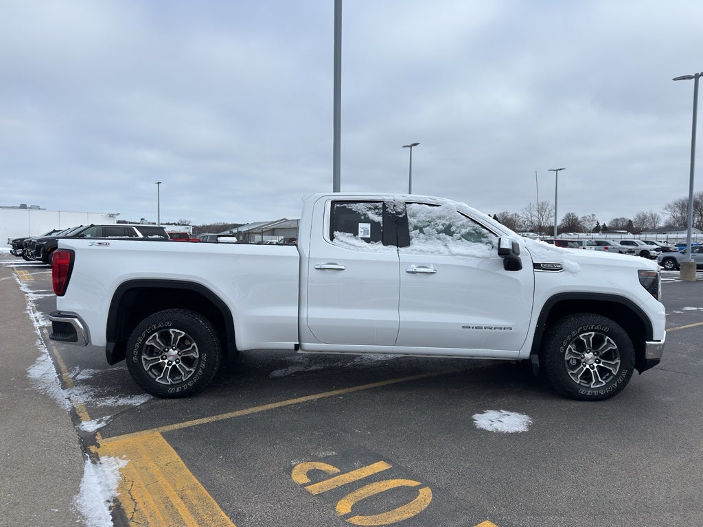2022 GMC Sierra 1500 Double Cab Standard Box 4-Wheel Drive SLE
