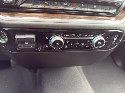 2025 GMC Sierra 1500 Double Cab Standard Box 4-Wheel Drive Elevation 3SB