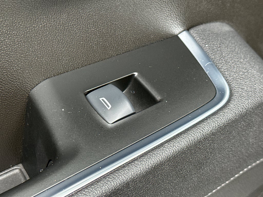 2025 GMC Sierra 1500 Double Cab Standard Box 4-Wheel Drive Elevation 3SB