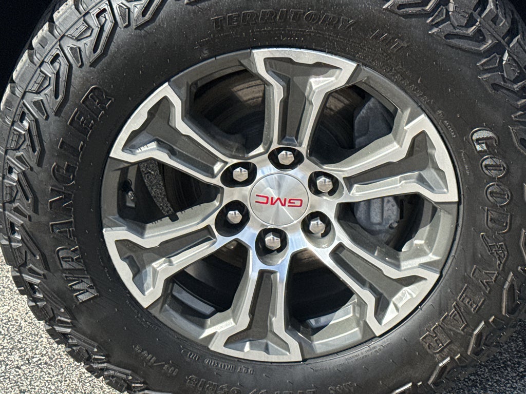 2024 GMC Sierra 1500 Crew Cab Short Box 4-Wheel Drive Pro