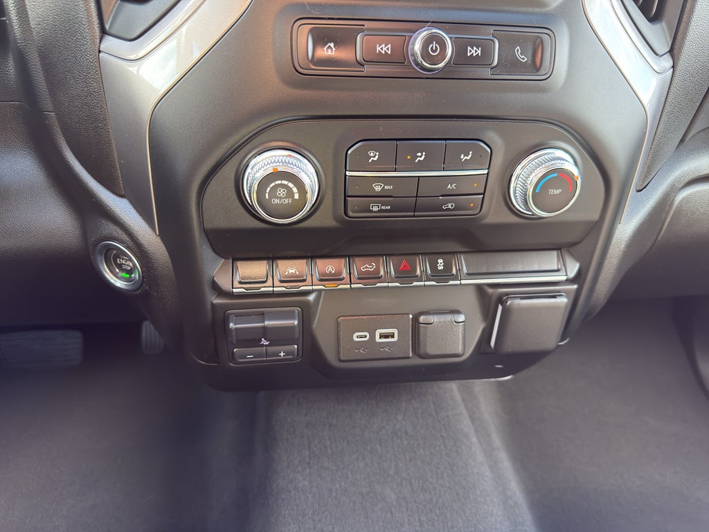 2024 GMC Sierra 1500 Crew Cab Short Box 4-Wheel Drive Pro