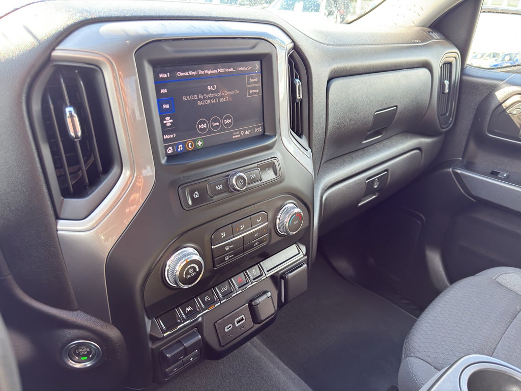 2024 GMC Sierra 1500 Crew Cab Short Box 4-Wheel Drive Pro