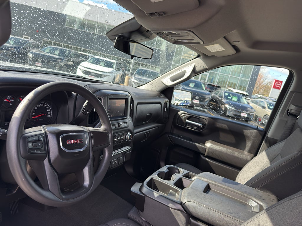 2024 GMC Sierra 1500 Crew Cab Short Box 4-Wheel Drive Pro