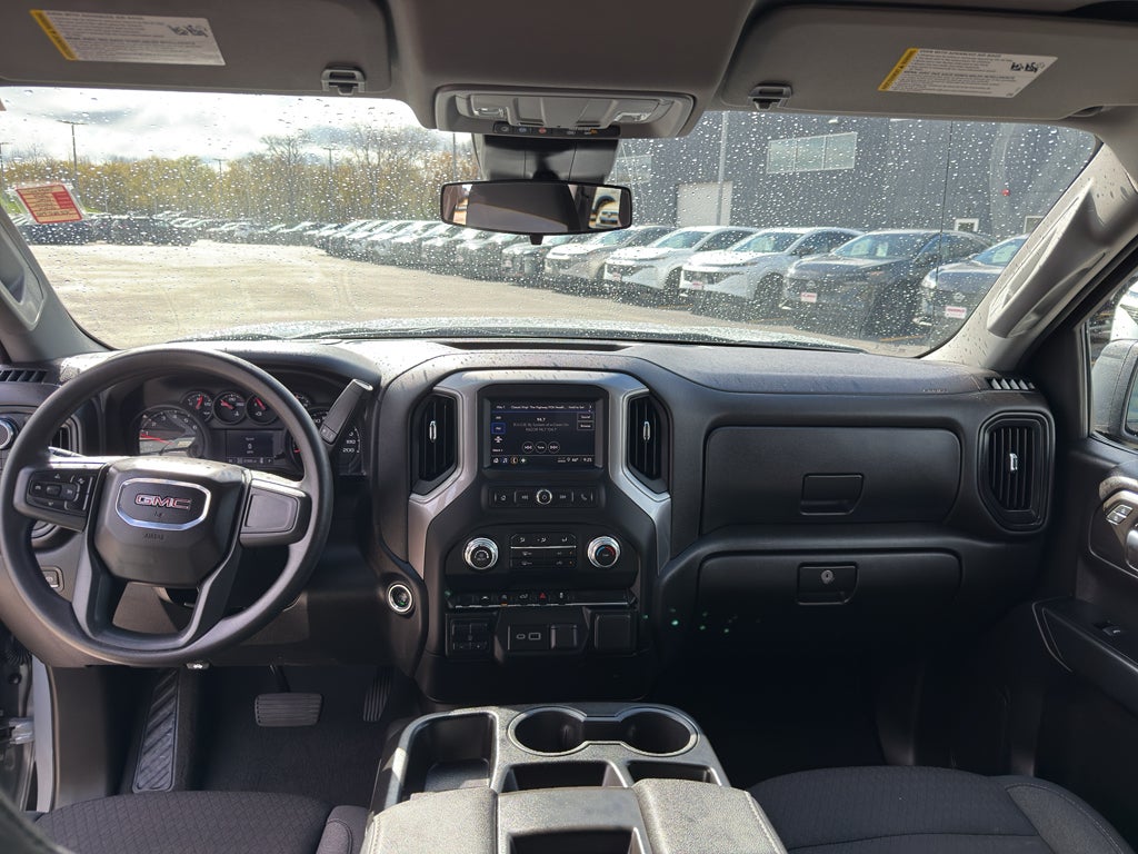 2024 GMC Sierra 1500 Crew Cab Short Box 4-Wheel Drive Pro