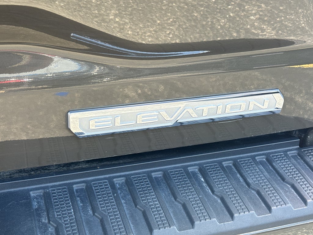 2023 GMC Sierra 1500 Crew Cab Standard Box 4-Wheel Drive Elevation