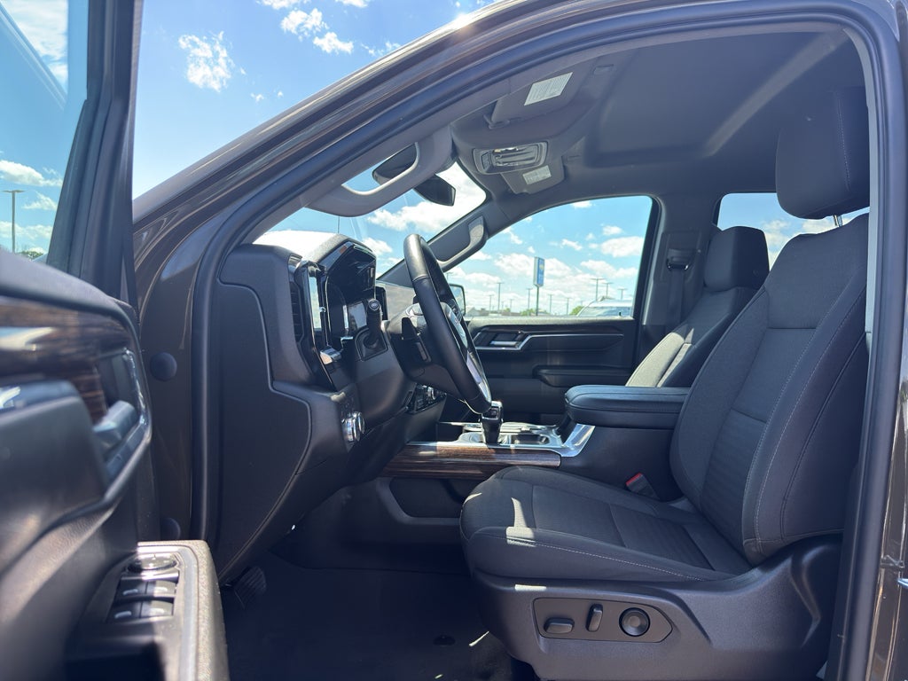 2023 GMC Sierra 1500 Crew Cab Standard Box 4-Wheel Drive Elevation