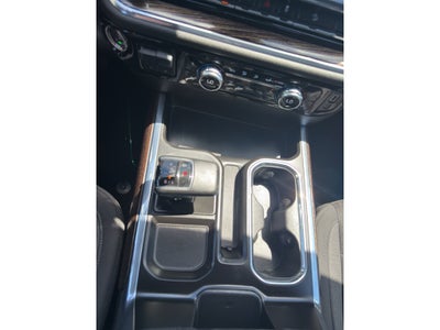 2023 GMC Sierra 1500 Crew Cab Standard Box 4-Wheel Drive Elevation