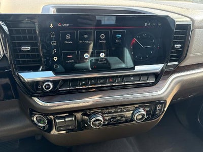 2025 GMC Sierra 1500 Crew Cab Short Box 4-Wheel Drive SLT