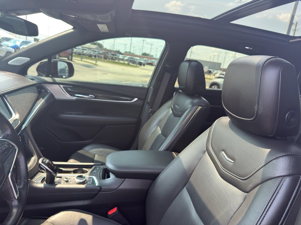 2021 Cadillac XT5 AWD 4dr Premium Luxury