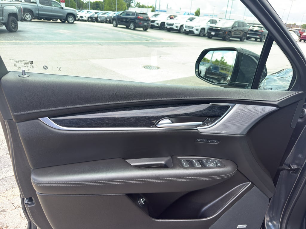 2023 Cadillac XT5 AWD 4dr Premium Luxury