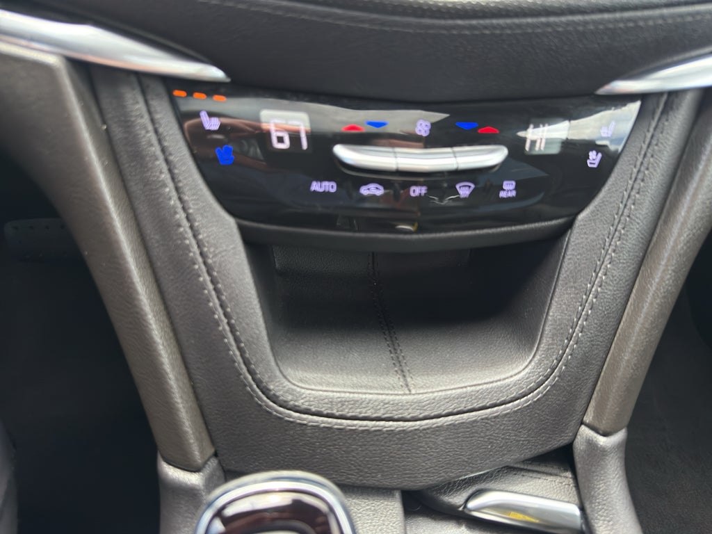 2023 Cadillac XT5 AWD 4dr Premium Luxury