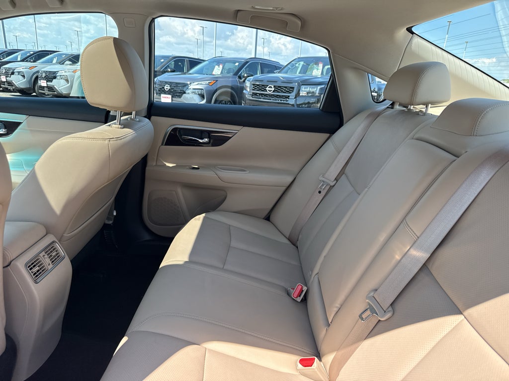 2015 Nissan Altima 4dr Sdn I4 2.5 SL