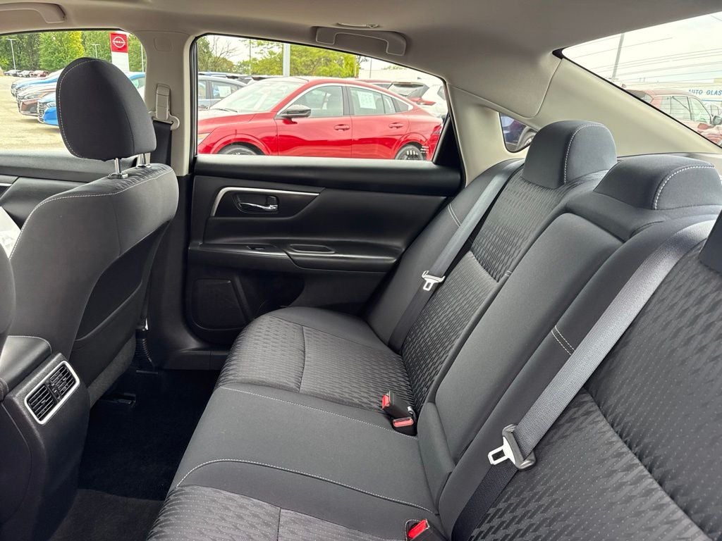 2017 Nissan Altima 2.5 SV Sedan