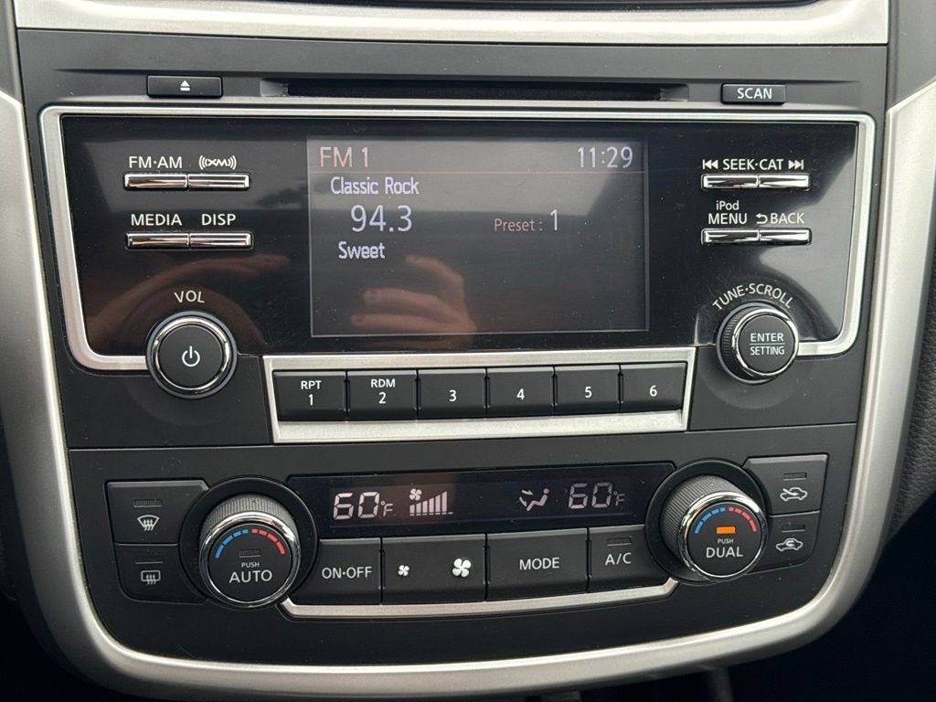 2017 Nissan Altima 2.5 SV Sedan