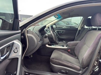 2013 Nissan Altima 4dr Sdn I4 2.5 SV