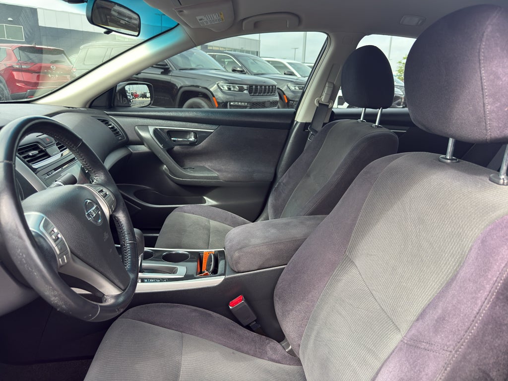 2013 Nissan Altima 4dr Sdn I4 2.5 SV