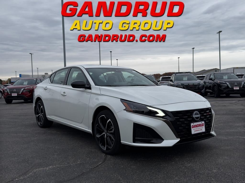 2025 Nissan Altima SR AWD