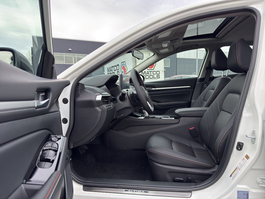 2025 Nissan Altima SR AWD