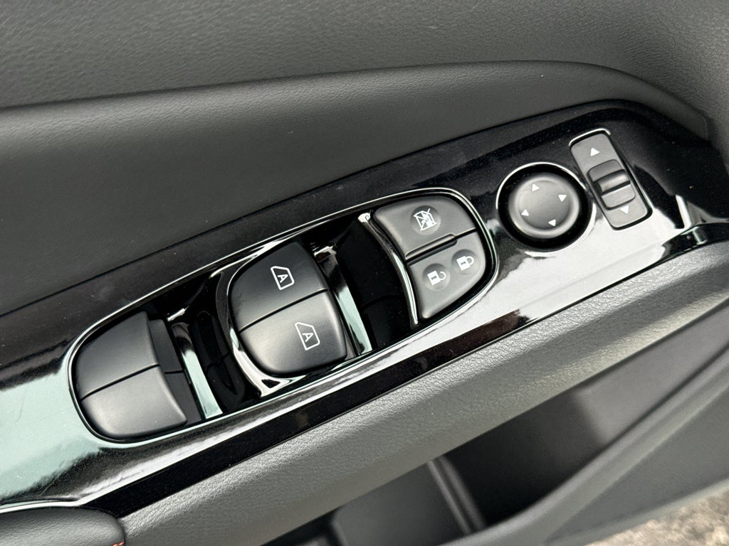 2025 Nissan Altima SR AWD