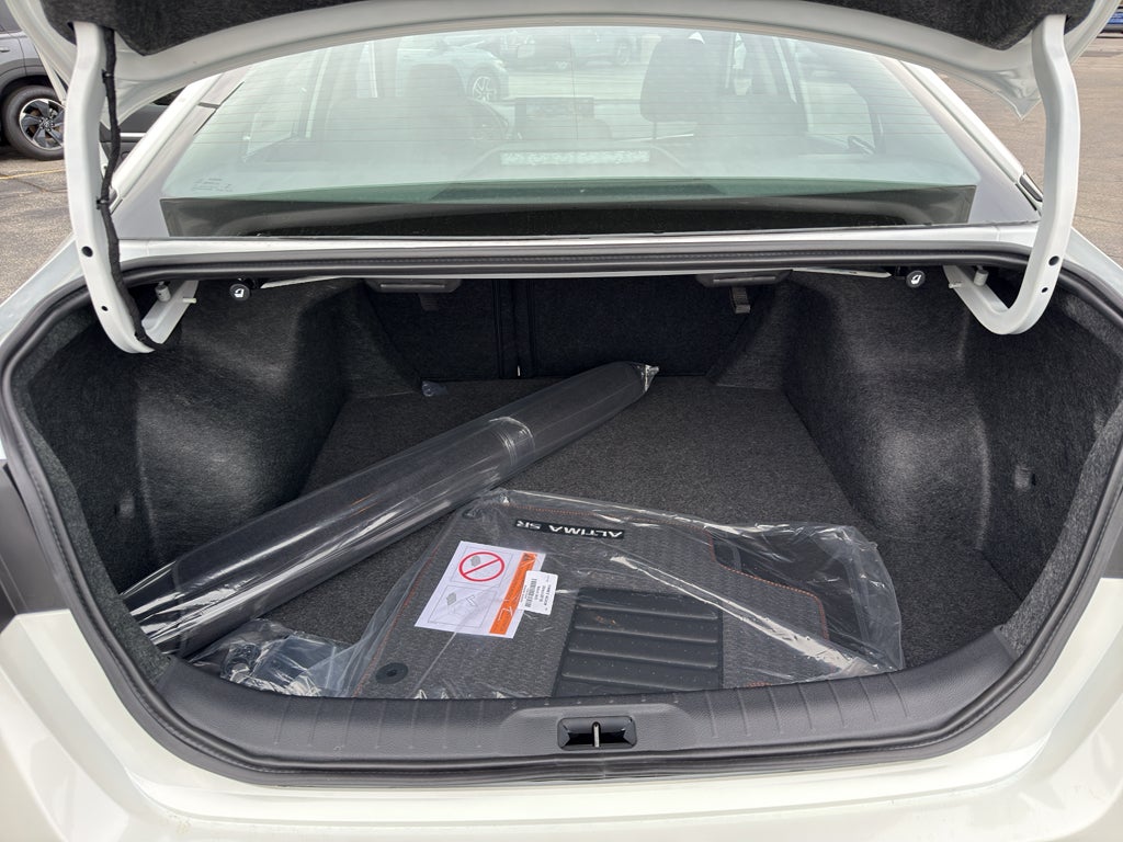 2025 Nissan Altima SR AWD