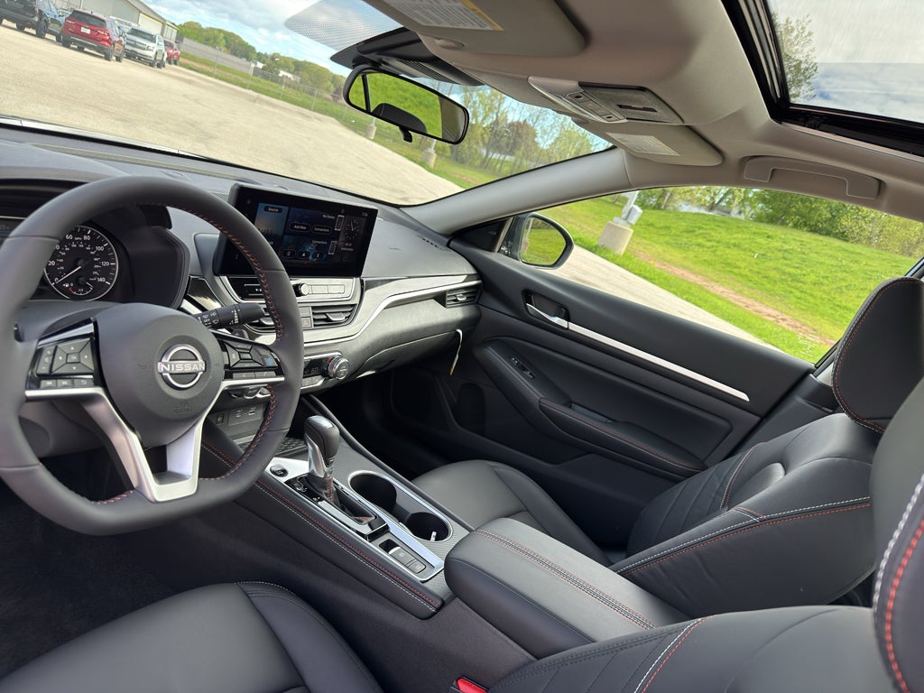 2026 Nissan Altima SR AWD