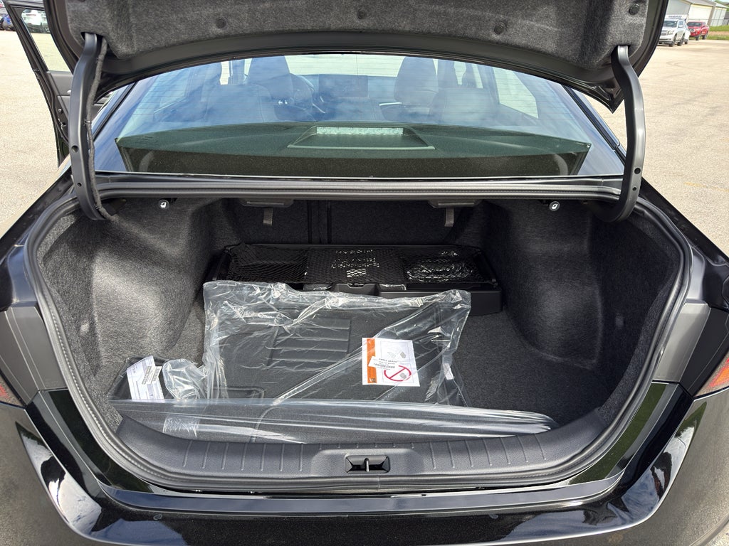 2026 Nissan Altima SR AWD