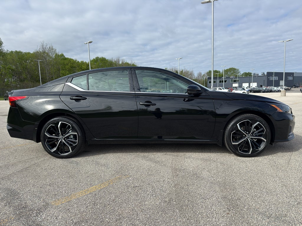 2026 Nissan Altima SR AWD