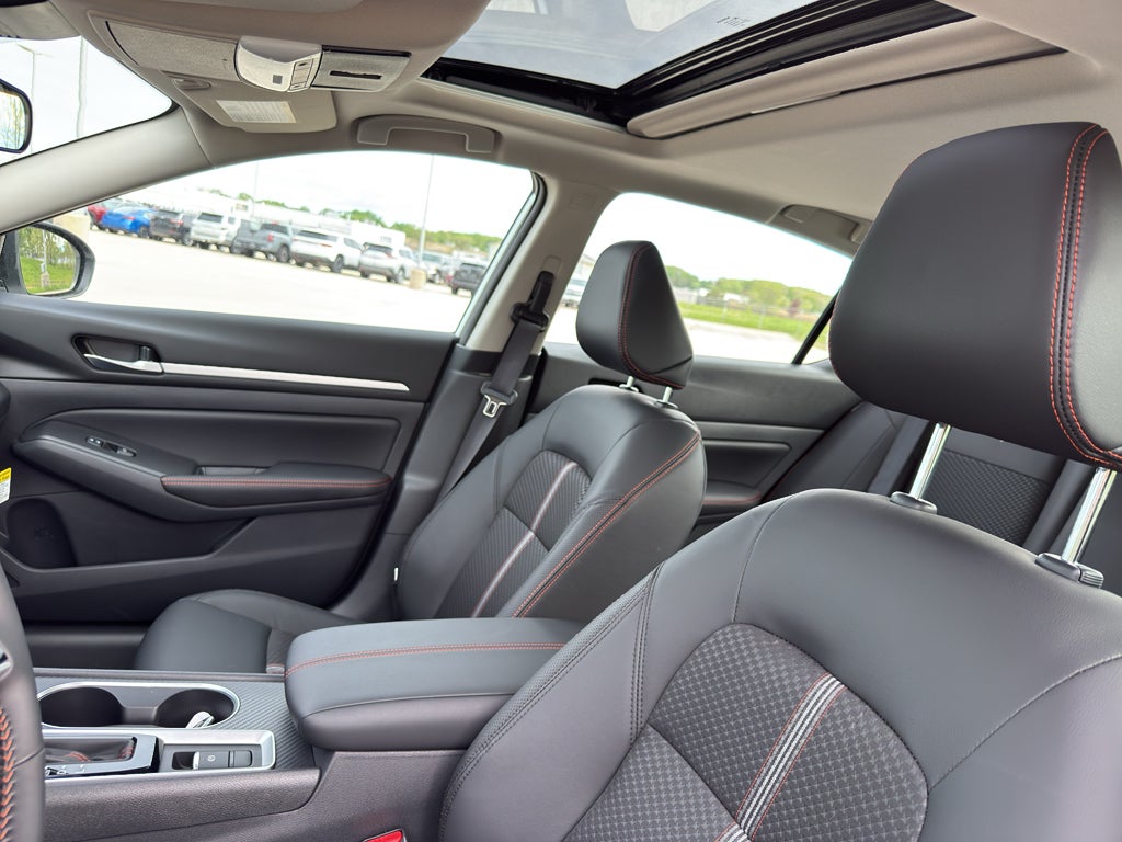 2026 Nissan Altima SR AWD