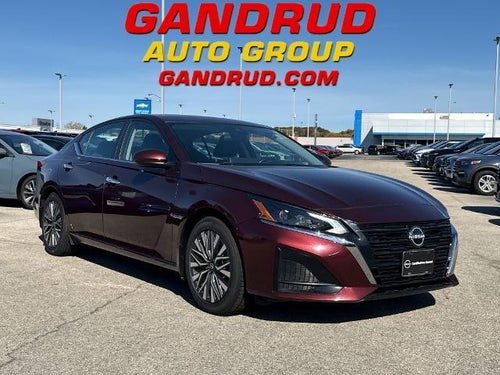 2024 Nissan Altima 2.5 SV Sedan