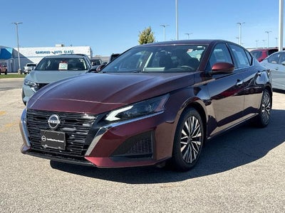 2024 Nissan Altima 2.5 SV Sedan