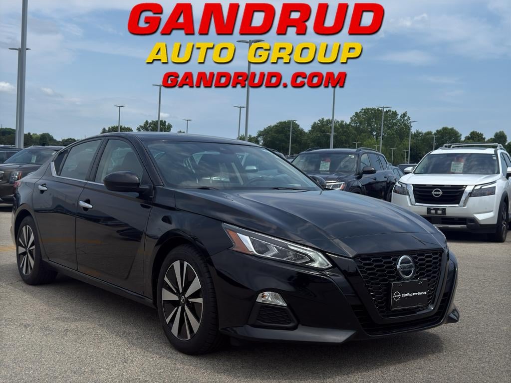 2022 Nissan Altima 2.5 SV Sedan