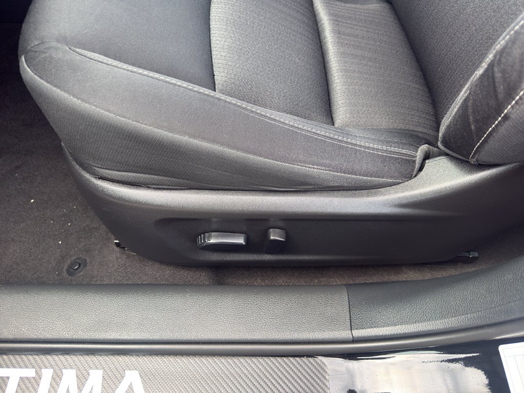 2022 Nissan Altima 2.5 SV Sedan