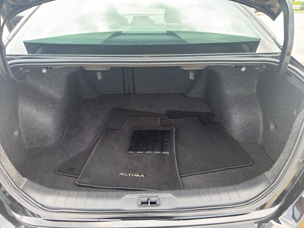 2022 Nissan Altima 2.5 SV Sedan