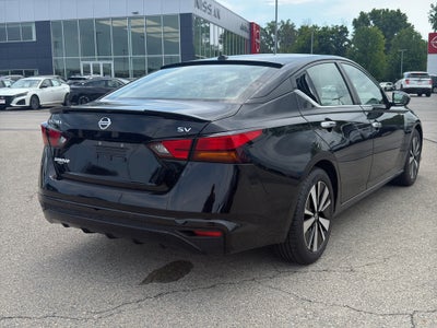 2022 Nissan Altima 2.5 SV Sedan