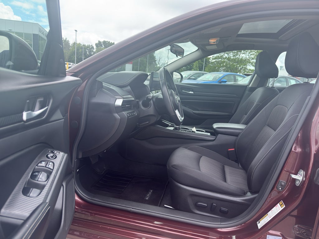 2024 Nissan Altima 2.5 SV Sedan