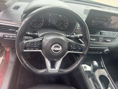 2024 Nissan Altima 2.5 SV Sedan