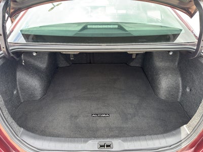 2024 Nissan Altima 2.5 SV Sedan