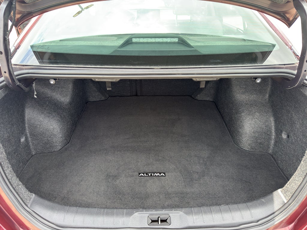 2024 Nissan Altima 2.5 SV Sedan