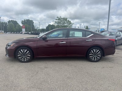 2024 Nissan Altima 2.5 SV Sedan