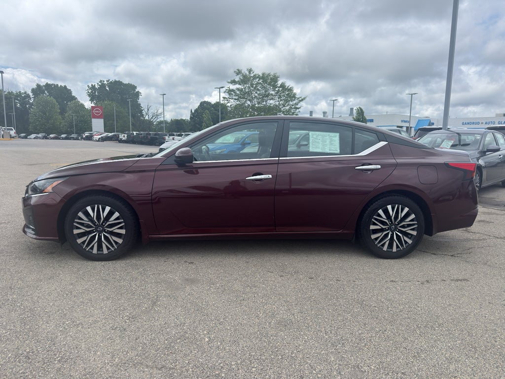 2024 Nissan Altima 2.5 SV Sedan