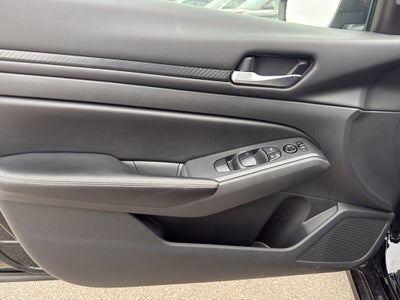 2024 Nissan Altima 2.5 SV Sedan