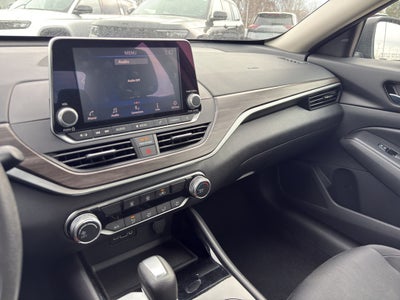 2024 Nissan Altima 2.5 SV Sedan