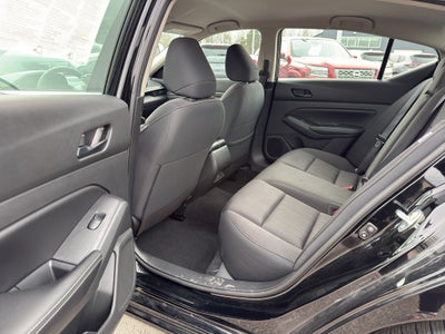 2024 Nissan Altima 2.5 SV Sedan