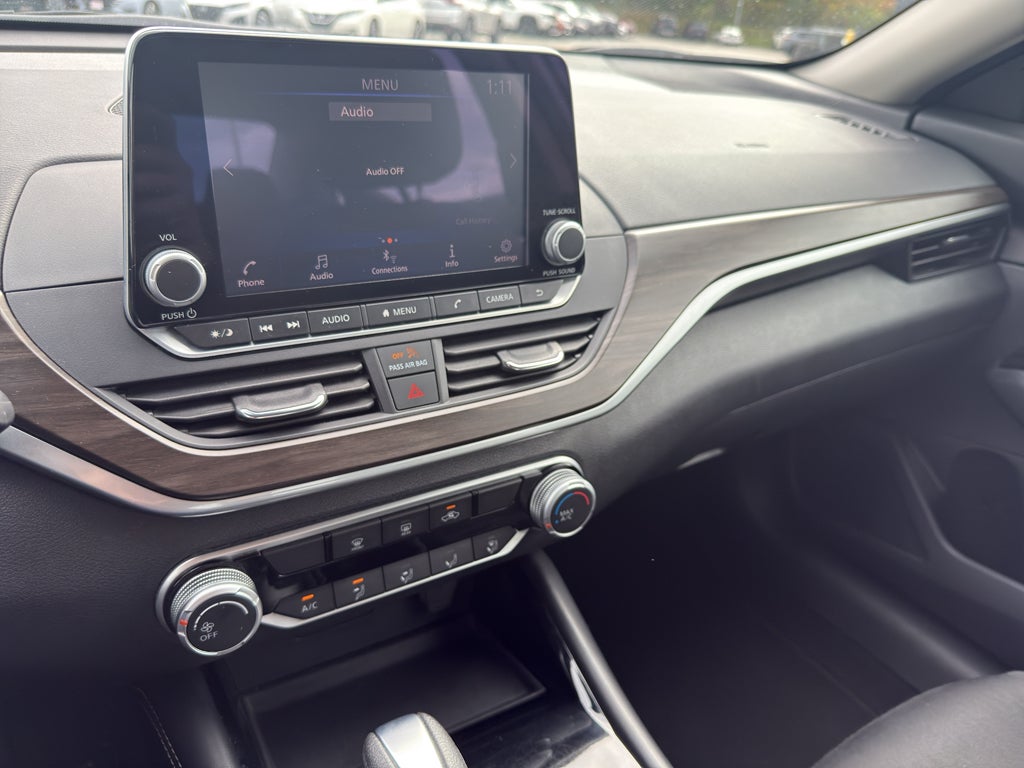 2023 Nissan Altima 2.5 SV Sedan