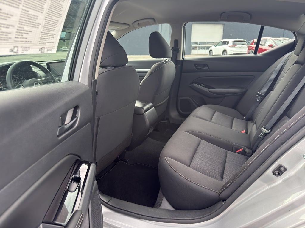 2023 Nissan Altima 2.5 SV Sedan