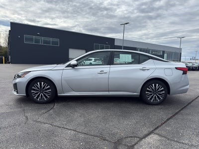 2023 Nissan Altima 2.5 SV Sedan