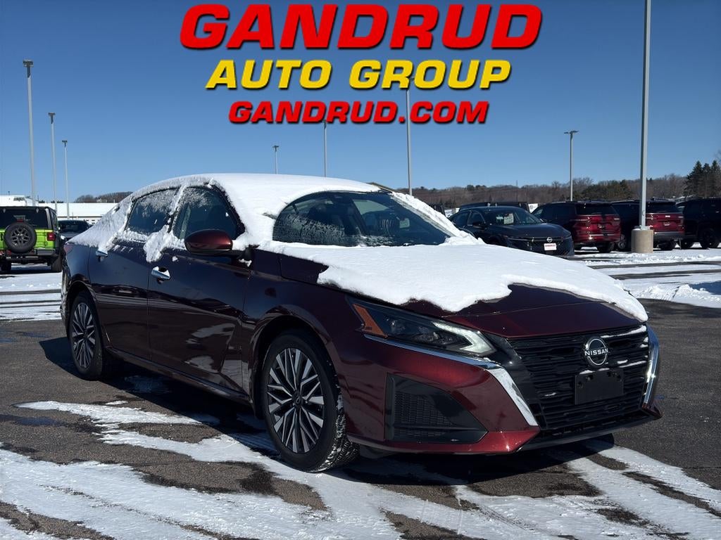 2024 Nissan Altima SV